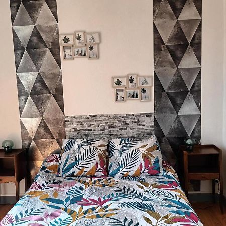 Appartement Chaleureux De 82M2 Proche De Vulcania Pontaumur エクステリア 写真