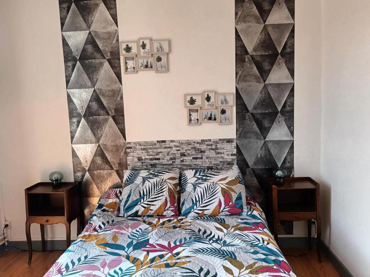 Appartement Chaleureux De 82M2 Proche De Vulcania Pontaumur エクステリア 写真